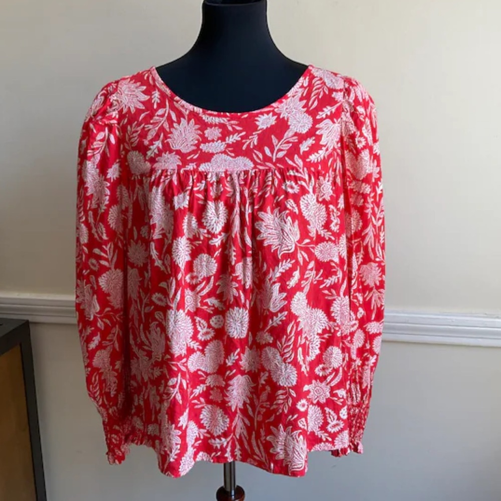 Universal Threads Adorable Boho red floral long sleeve top M